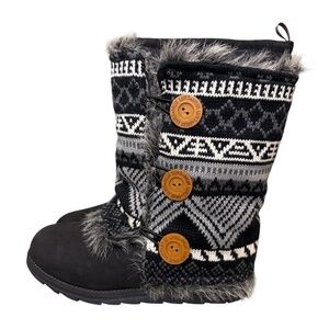 Women’s Muk Luks Detachable Sweater Boots •Size 9 *NWOB Winter Boots Black